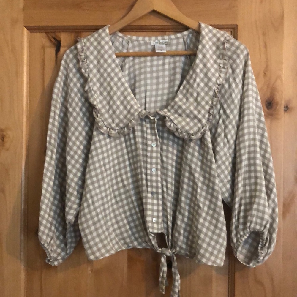 Tie front Peter Pan collar shirt